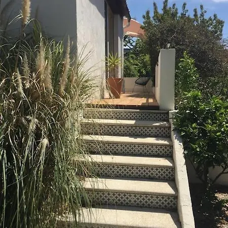 Maison A 2 Min A Pied De La Plage De La Garonne Le Pradet