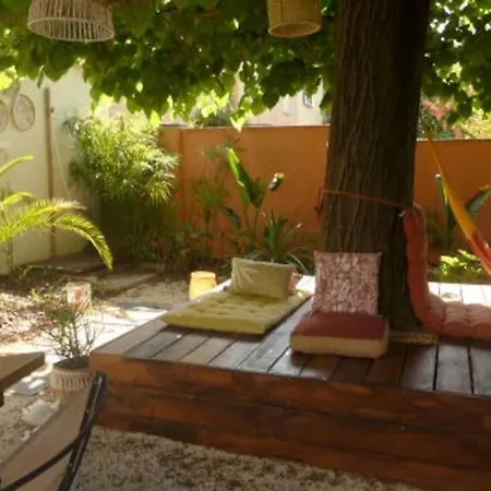 Maison à 2 min à pied de la plage de la Garonne Casa de Férias